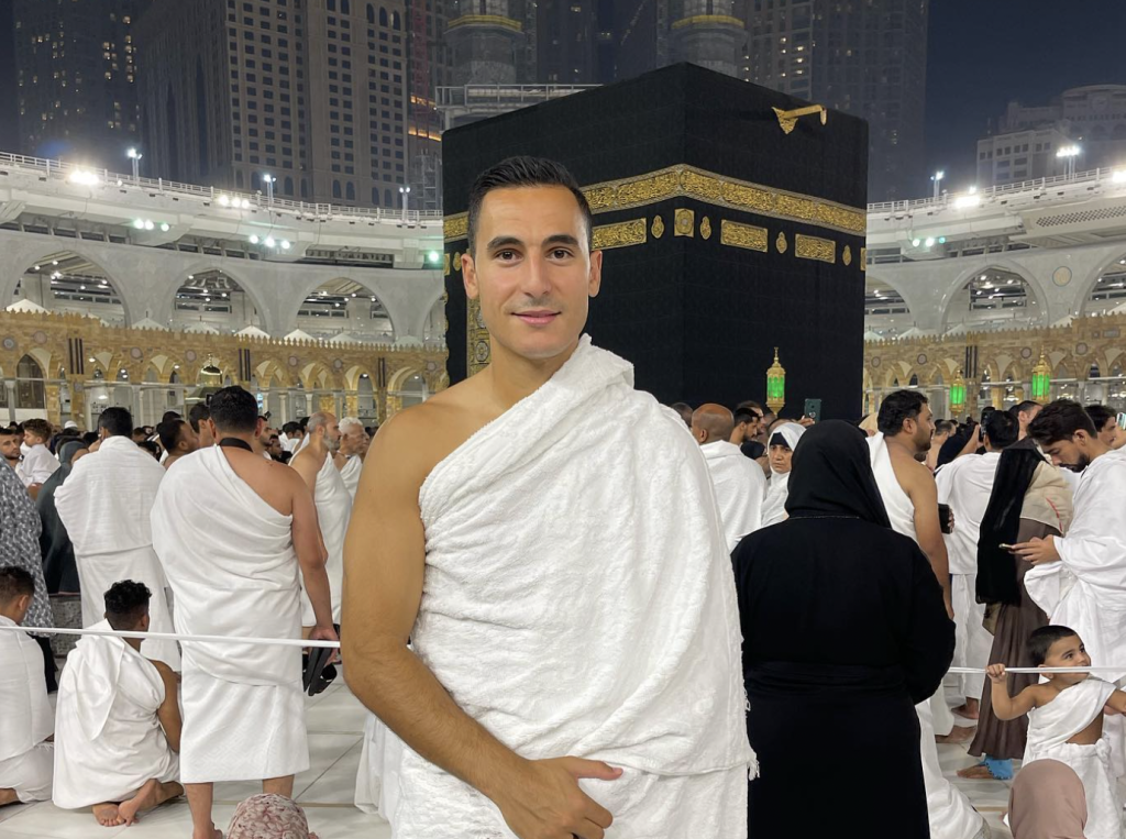 Anwar El Ghazi performing Hajj rituals. Source: Instagram/elghazi21